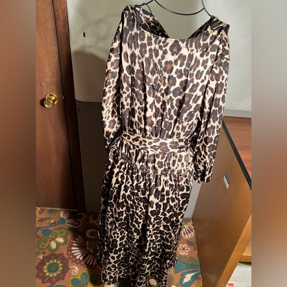 Lane Bryant Leopard dress, 2x PLUS SIZE and sz3 Chicos fringe cardigan! Both - Picture 3 of 13